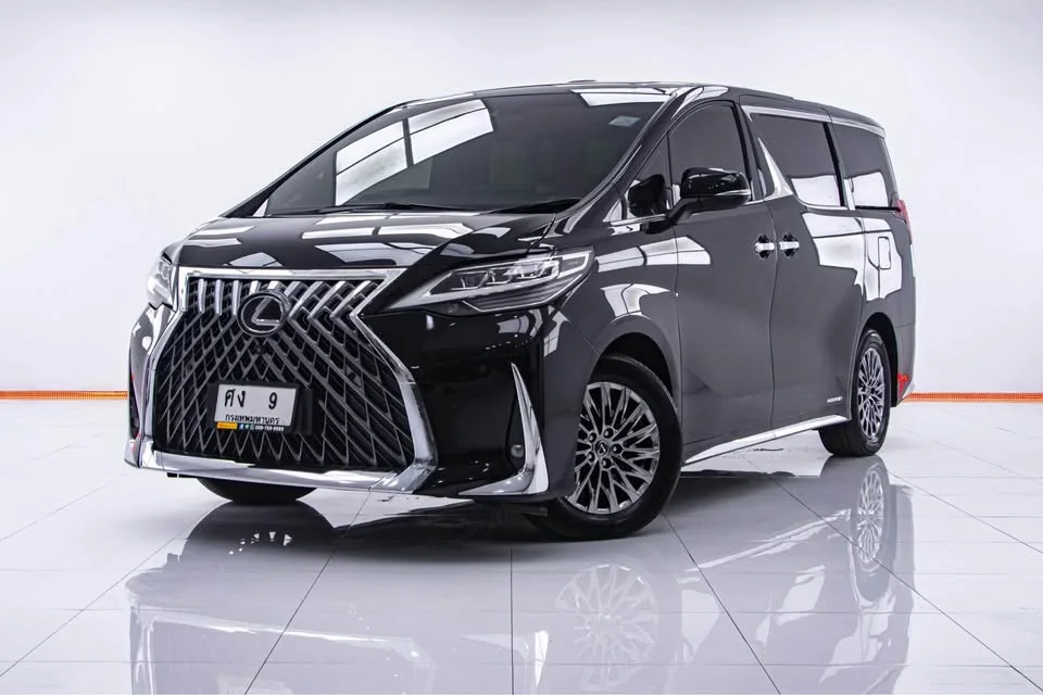 2021 Lexus LM I 2