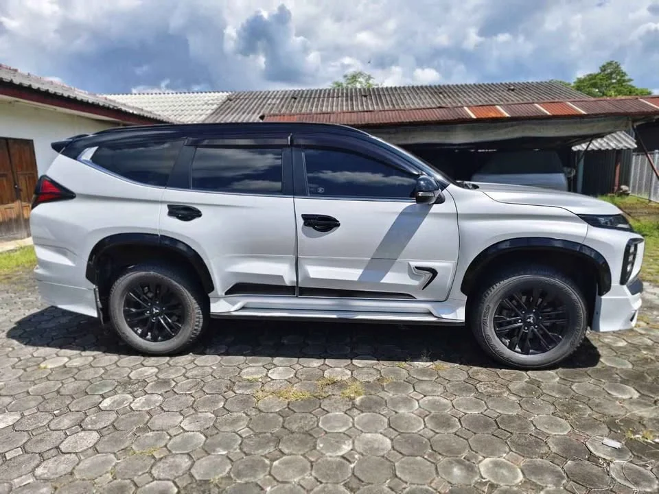 2023 Mitsubishi Pajero Sport III 2