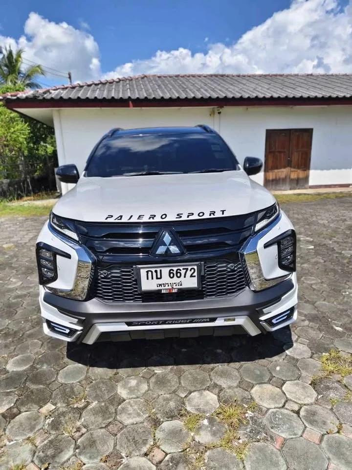 2023 Mitsubishi Pajero Sport III 3