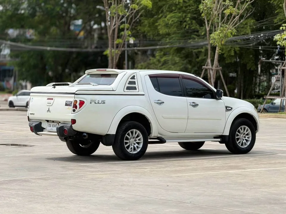 2012 Mitsubishi Triton IV 3