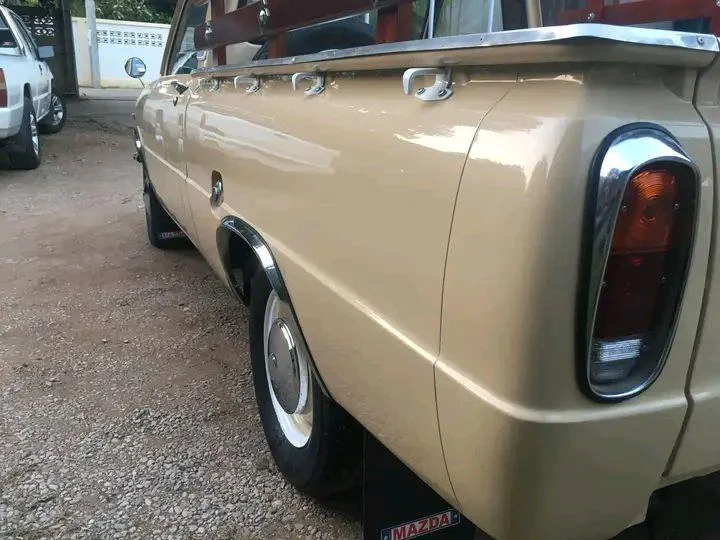 1980 Mazda B-series (Familia) III 3