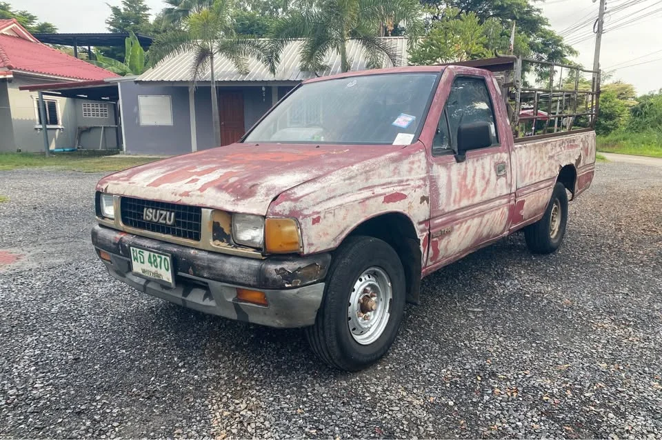 1990 Isuzu TFR III 3