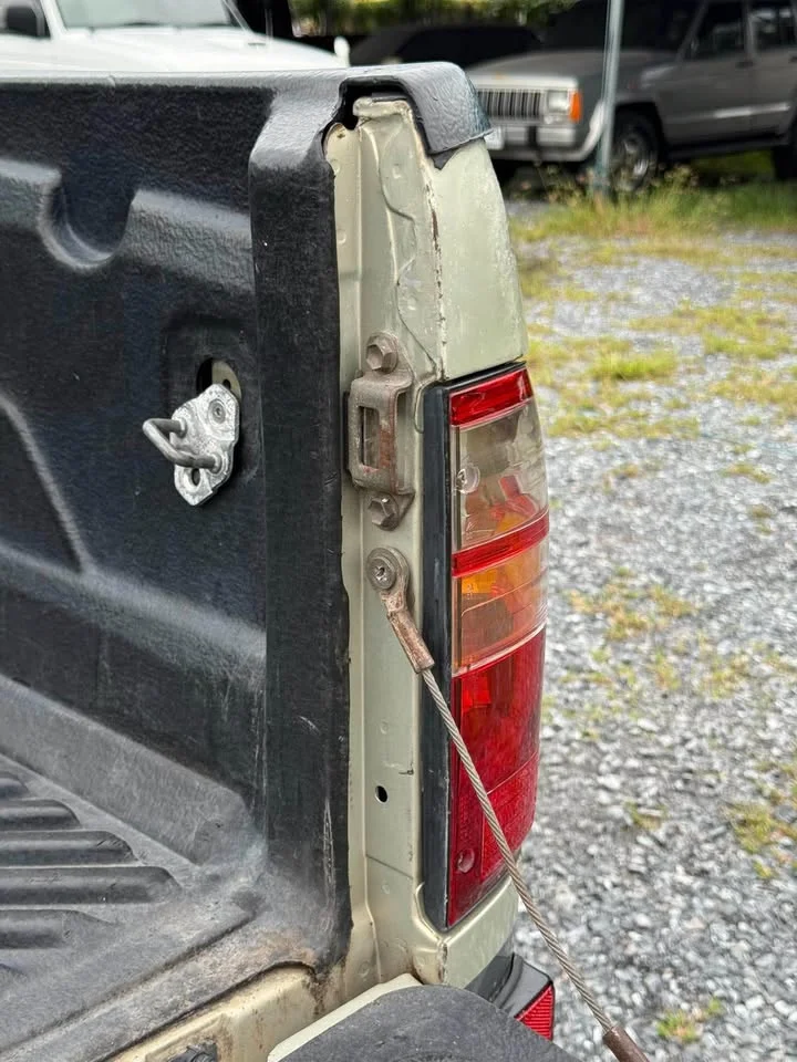 2002 Toyota Hilux Tiger VI 3