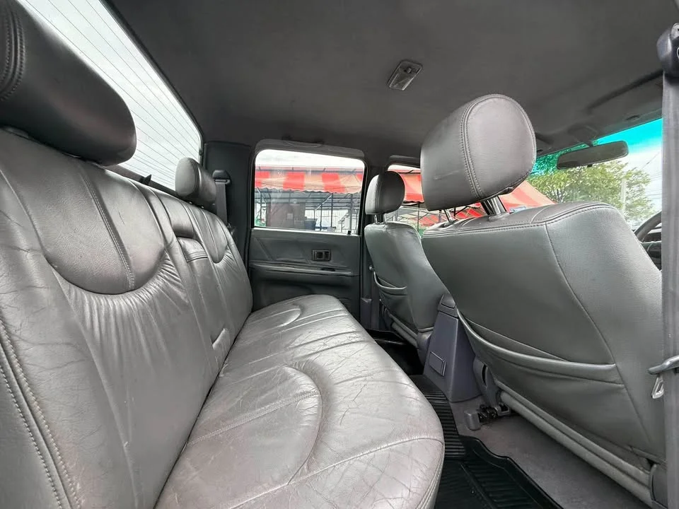2002 Toyota Hilux Tiger VI 2