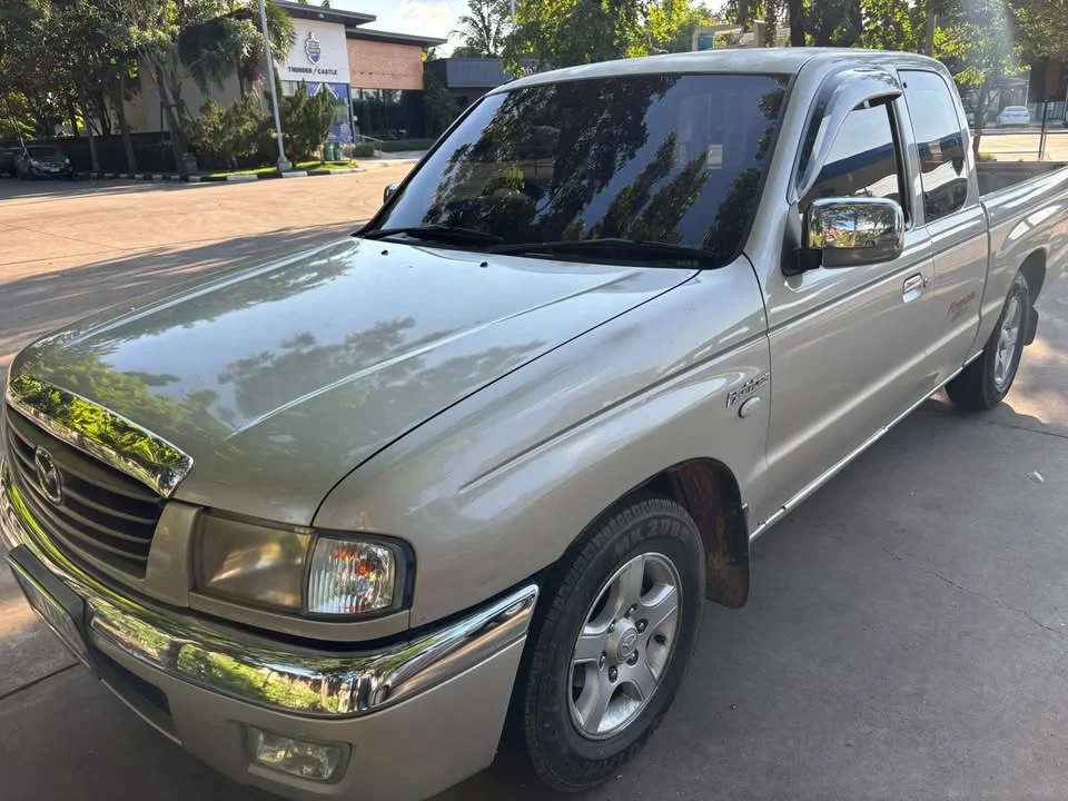 2004 Mazda 2500 Fighter V 3