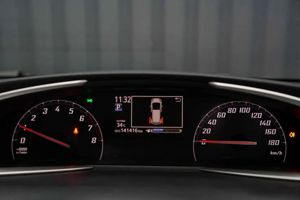 2016 Toyota Sienta II 3
