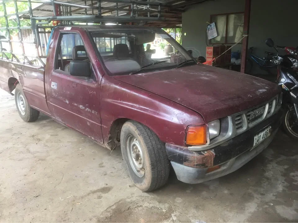1993 Isuzu TFR III 3