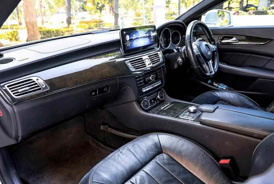 2011 Benz CLS-Class C218 2