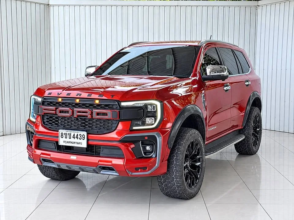 2023 Ford Everest III 2