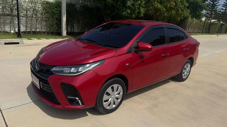 2018 Toyota Yaris ATIV III 3