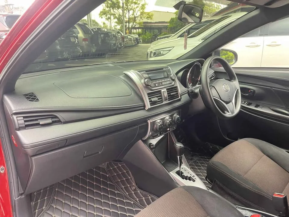 2015 Toyota Yaris III 3