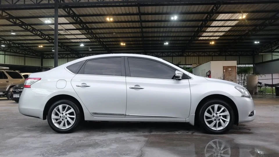 2013 Nissan Sylphy III (B17) 2
