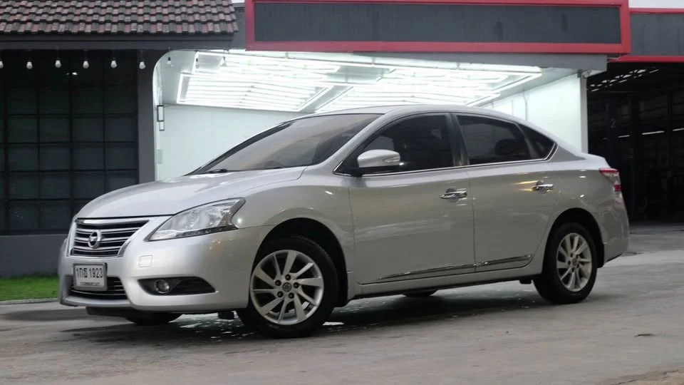 2013 Nissan Sylphy III (B17) 3