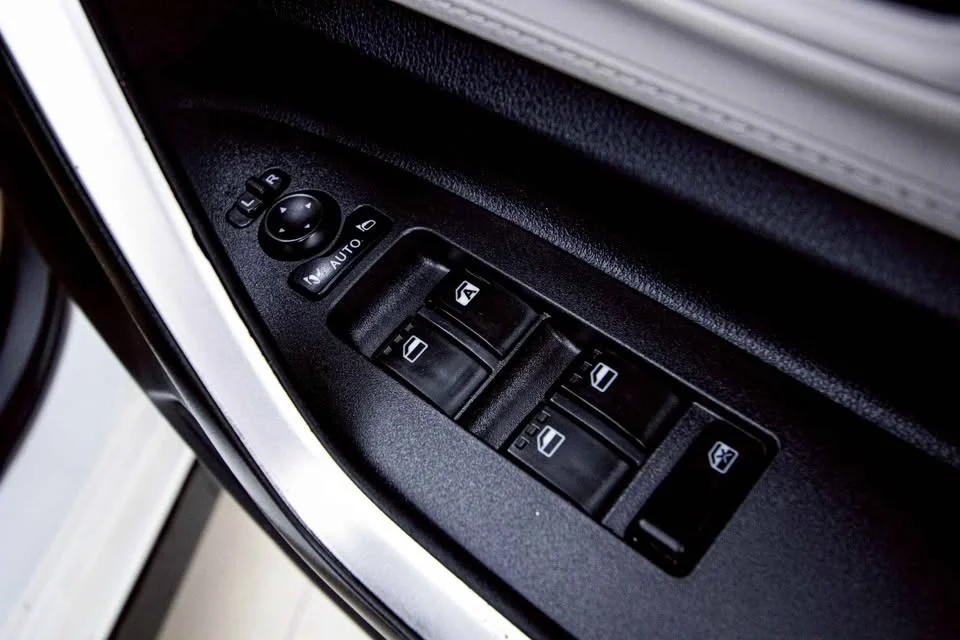2022 Toyota Veloz III 3