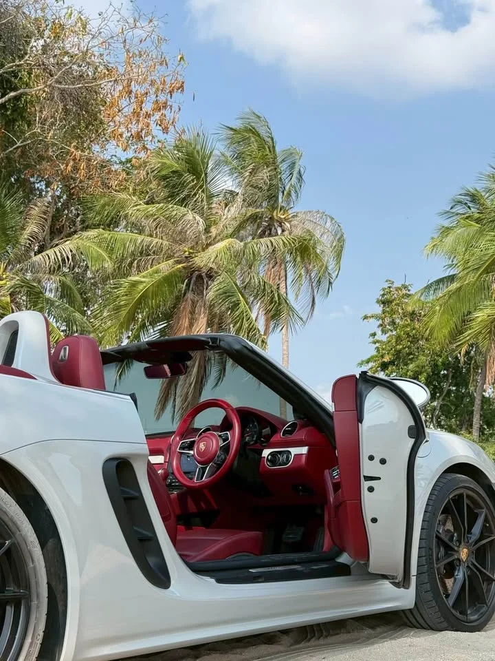 2021 Porsche 718 Boxster and Cayman IV 3