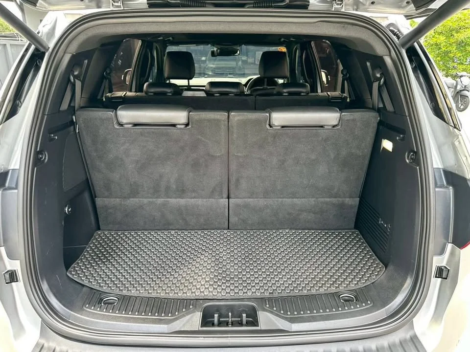 2018 Ford Everest II 2