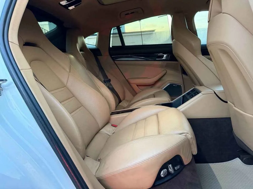 2017 Porsche Panamera II 2