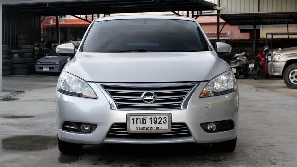 2013 Nissan Sylphy III (B17) 3