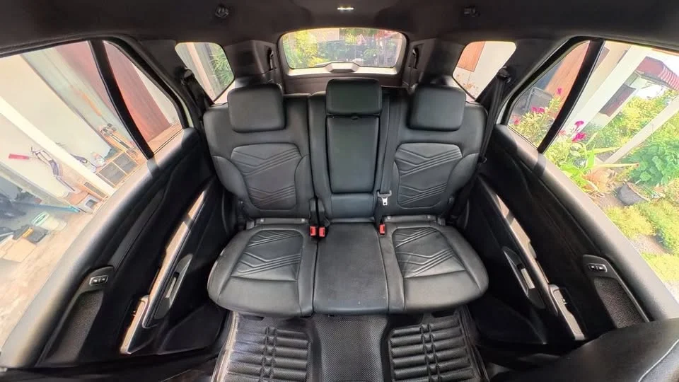 2022 Ford Everest III 2