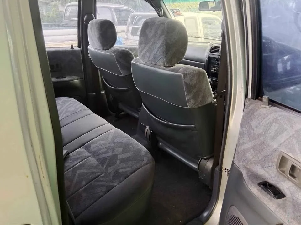 2002 Toyota Hilux Tiger VI 2