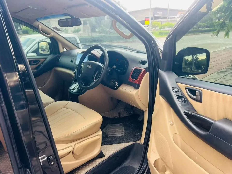 2011 Hyundai H-1 II 3