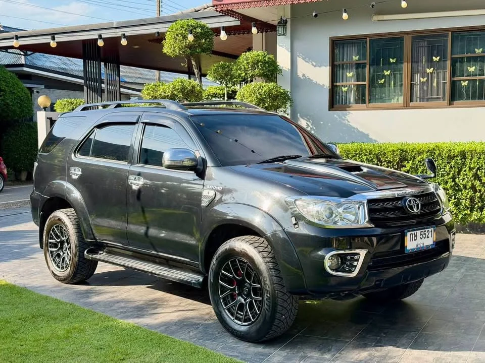 2007 Toyota Fortuner I 3
