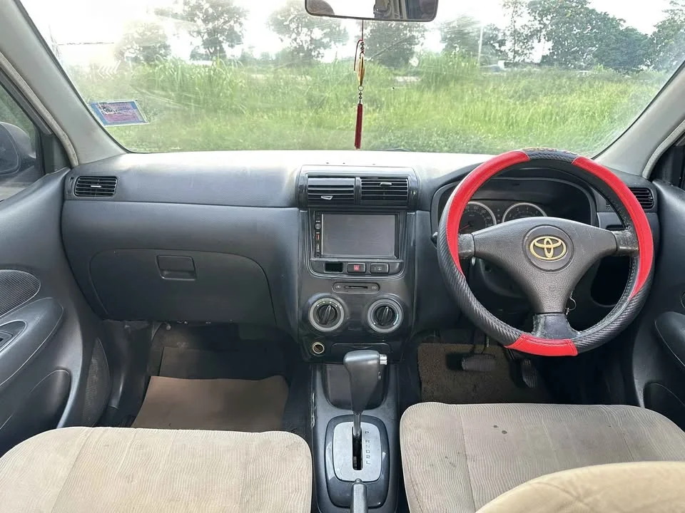 2004 Toyota Avanza I 2