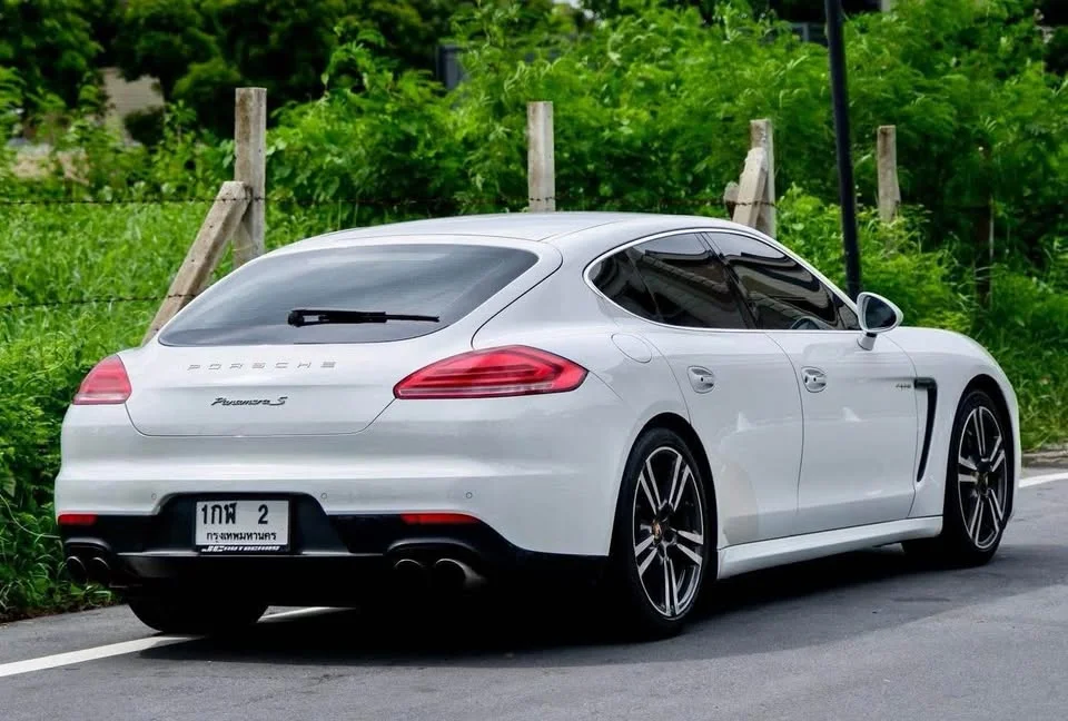 2014 Porsche Panamera I 2