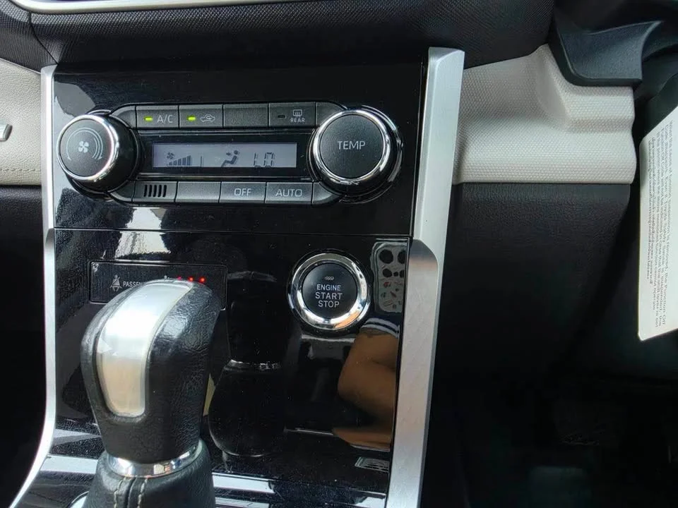 2023 Toyota Veloz III 3