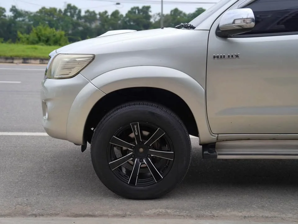 2013 Toyota Hilux VII 3