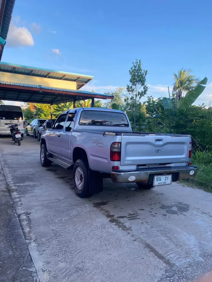 2000 Toyota Hilux Tiger VI 3