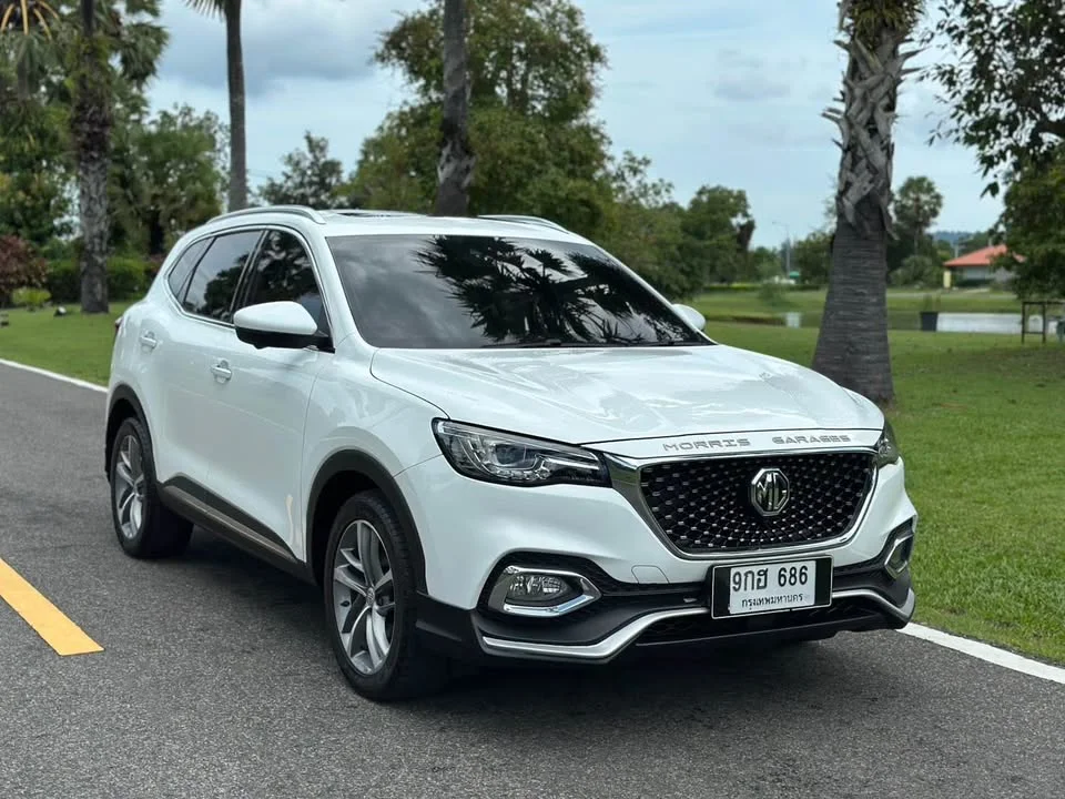 2020 MG HS 3