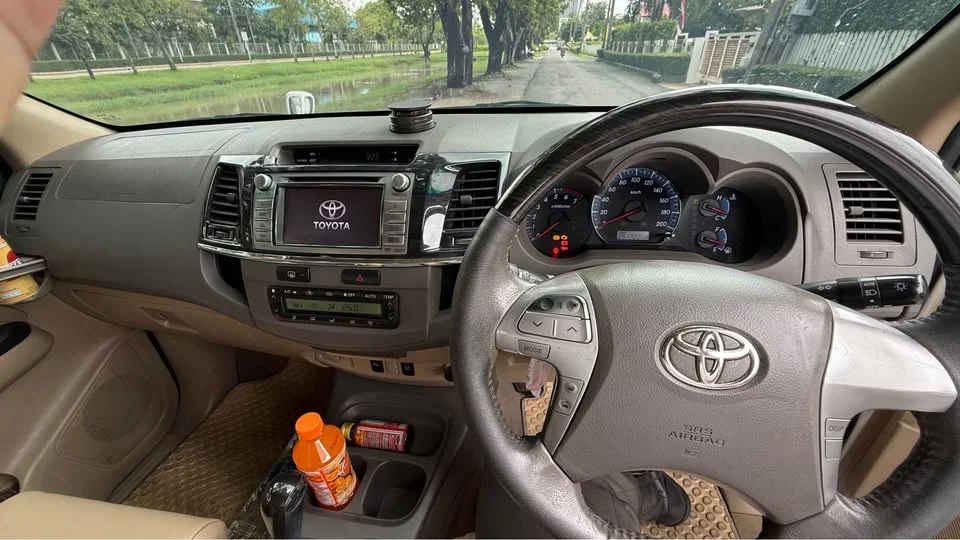 2013 Toyota Fortuner I 2