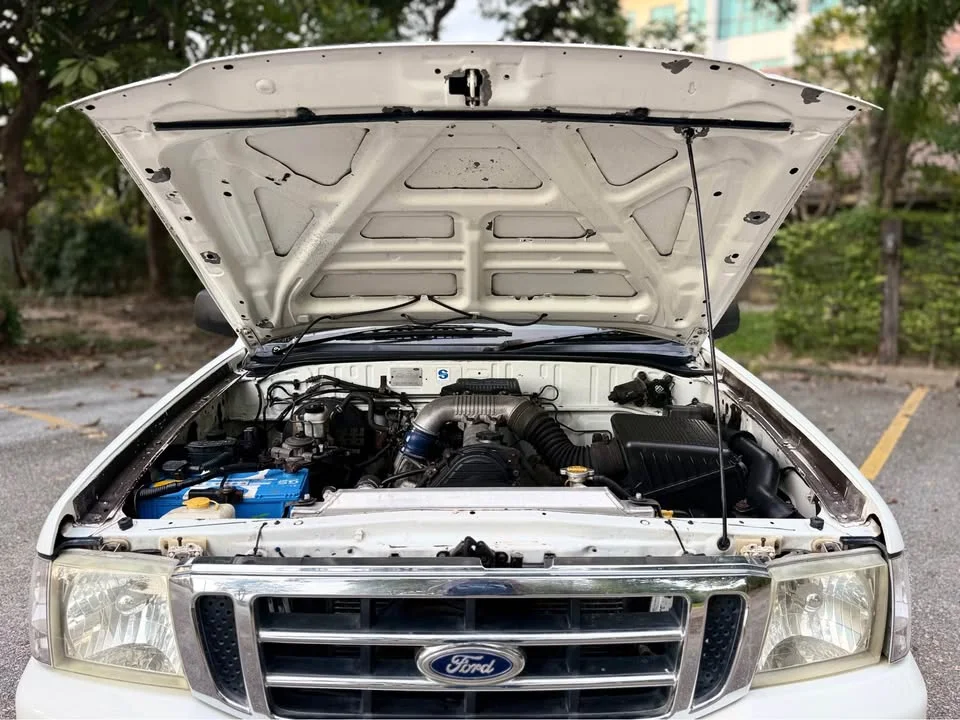 2004 Mazda 2500 Fighter V 3