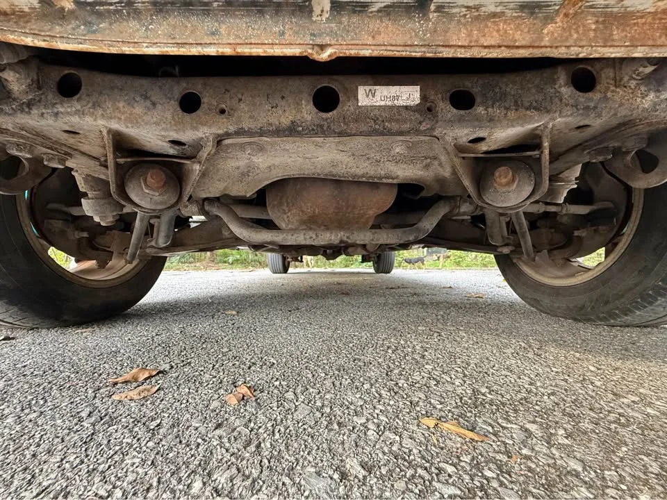 2004 Mazda 2500 Fighter V 2