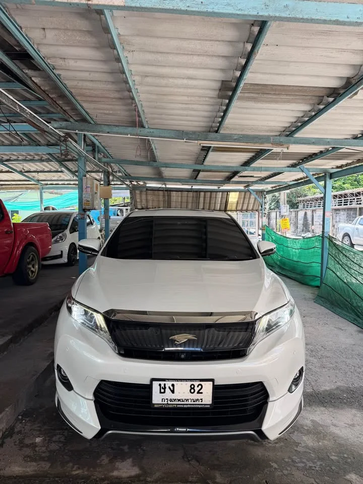 2014 Toyota Harrier III 3