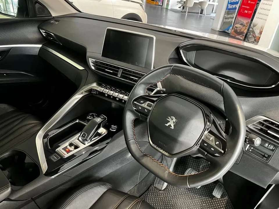 2020 Peugeot 5008 II 2