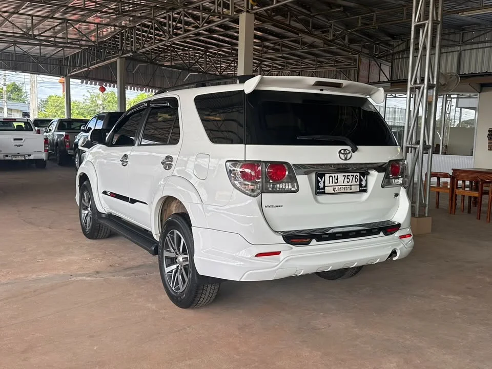 2013 Toyota Fortuner I 2