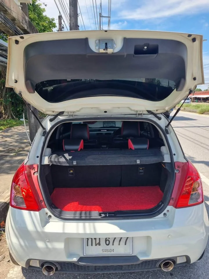2011 Suzuki Swift I 2