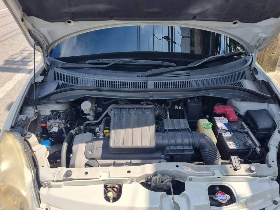 2011 Suzuki Swift I 3