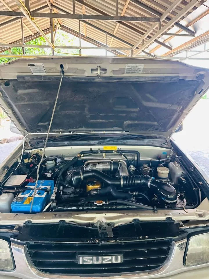 1997 Isuzu Faster Dragon Eyes III 3