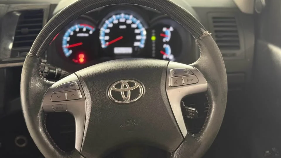 2015 Toyota Fortuner I 3