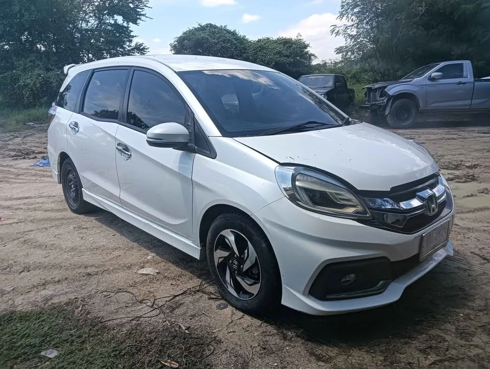 2014 Honda Mobilio II 3
