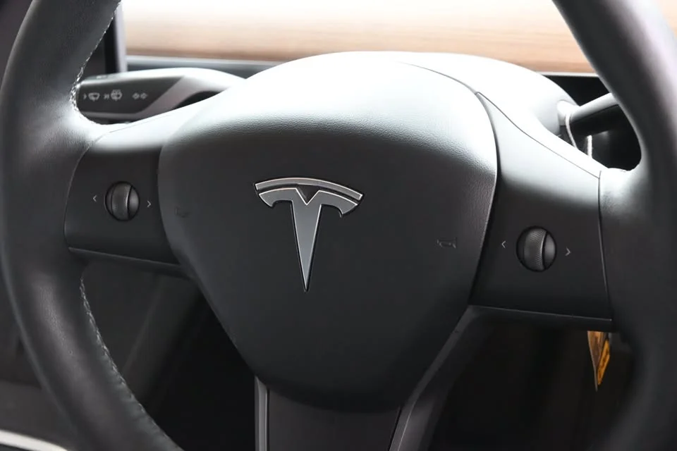 2023 Tesla Model 3 3