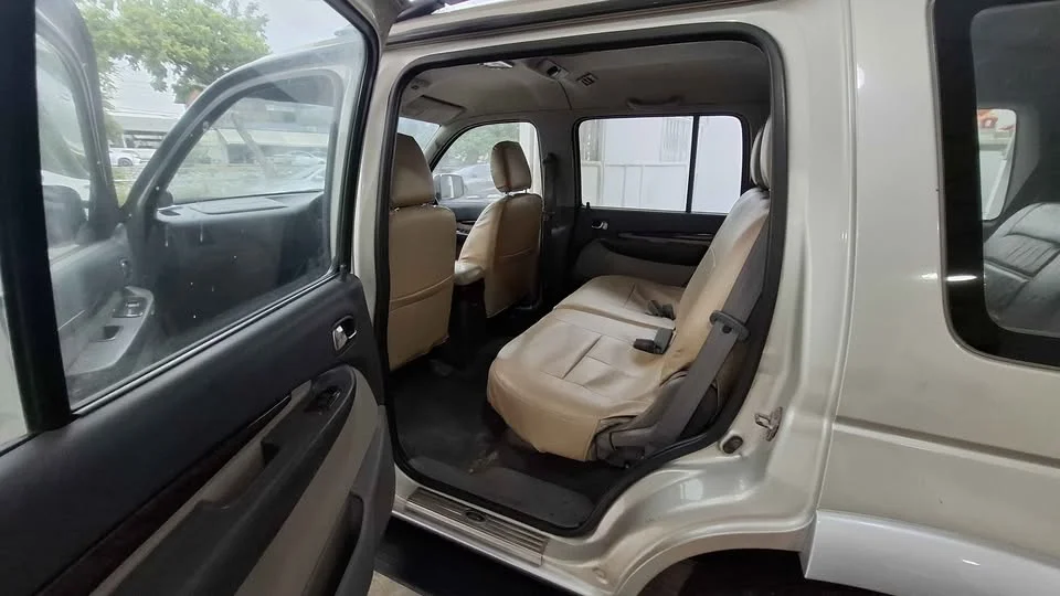 2005 Ford Everest I 2