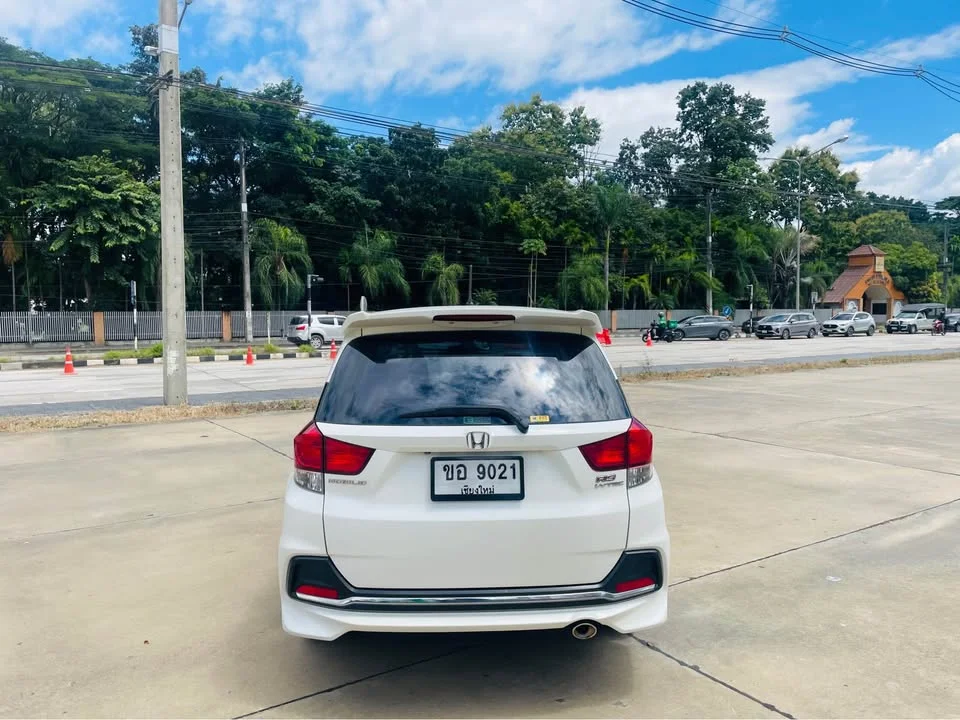 2016 Honda Mobilio II 2