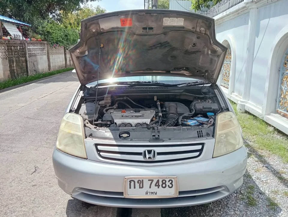2003 Honda Stream I 3
