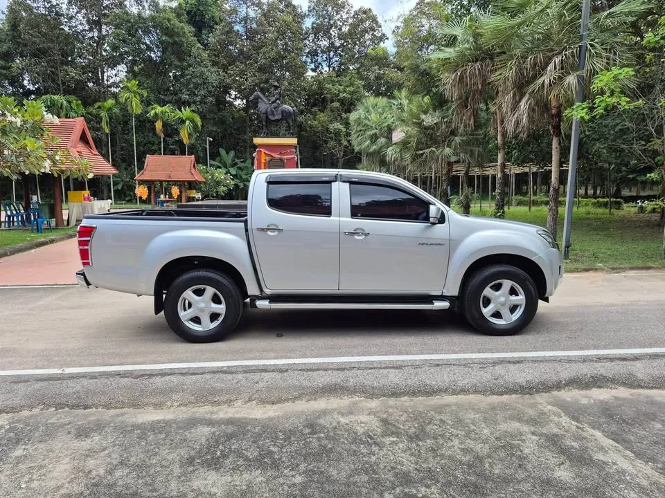 2012 Isuzu D-Max II (RT) 2