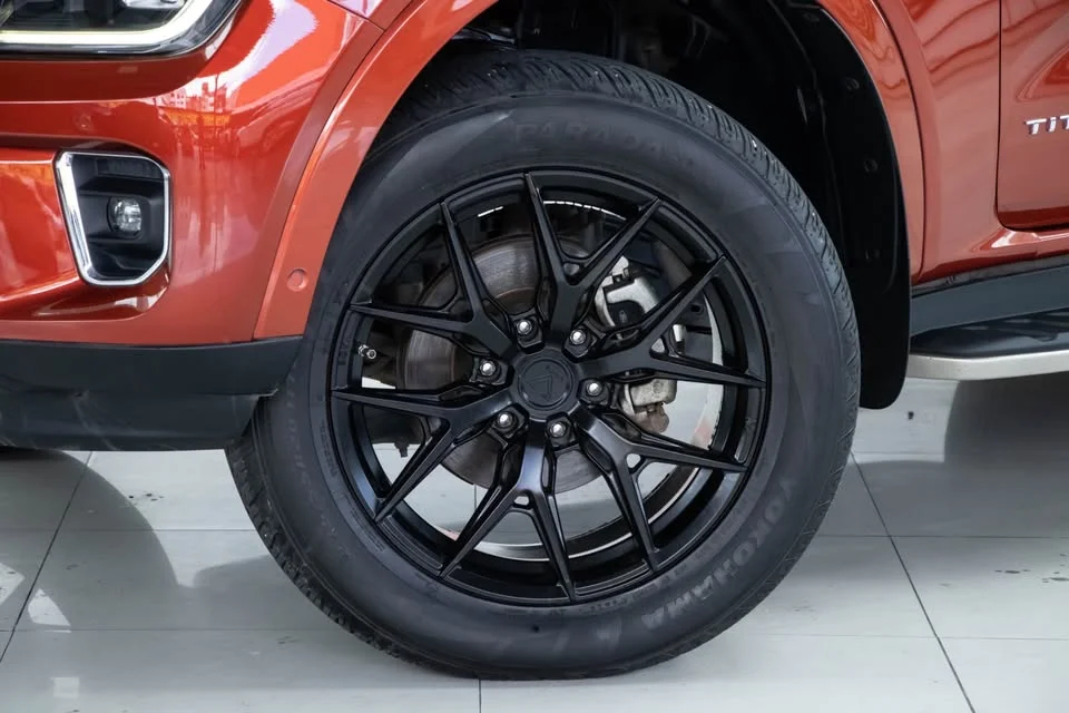 2023 Ford Everest III 3