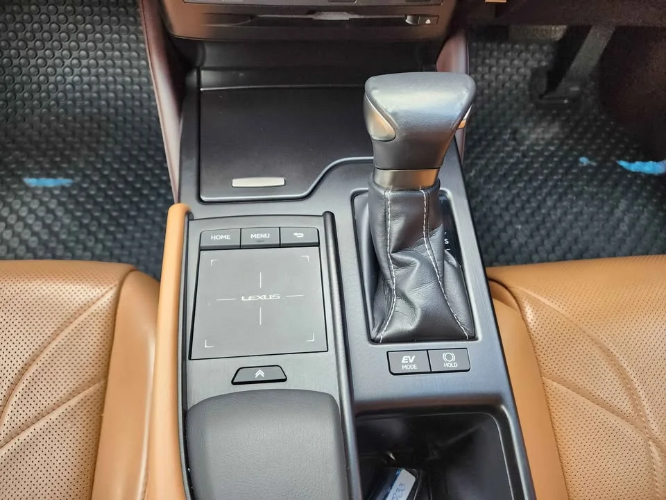 2018 Lexus ES VII 2